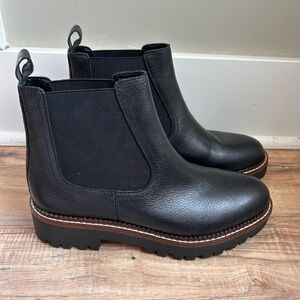 Caslon Boots Womens size 7.5 Black  Miller Water Resistant Lug Chelsea Boot